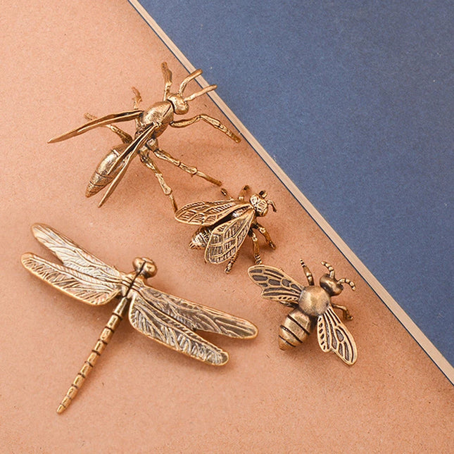 Solid Brass Simulation Insect Honeybee/Dragonfly Figurines Miniatures Tea Pet Funny Beetle Craft Desktop Ornament Home Decoratio solid-brass-simulation-insect-honeybee-dragonfly-figurines-miniatures-tea-pet-funny-beetle-craft-desktop-ornament-home-decoratio-1