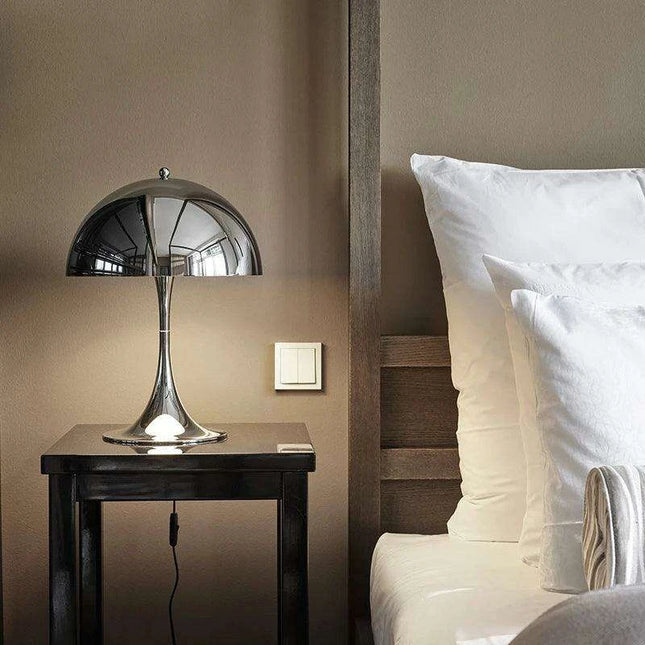 Vintage-Inspired Mushroom Desk Lamp: Timeless Elegance Meets Contemporary Design