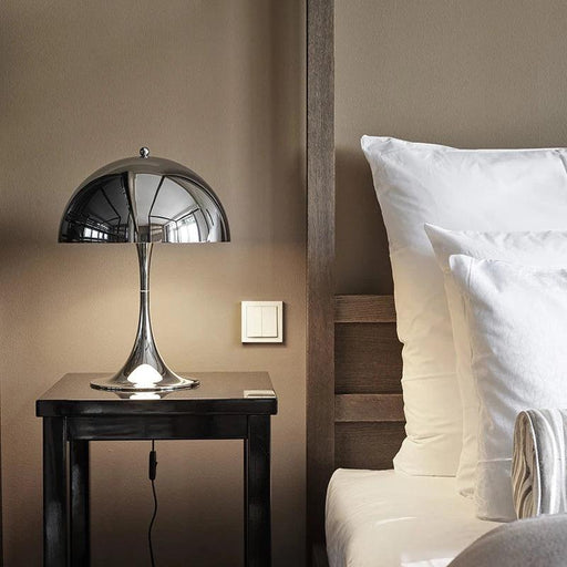 Vintage-Inspired Mushroom Desk Lamp: Timeless Elegance Meets Contemporary Design