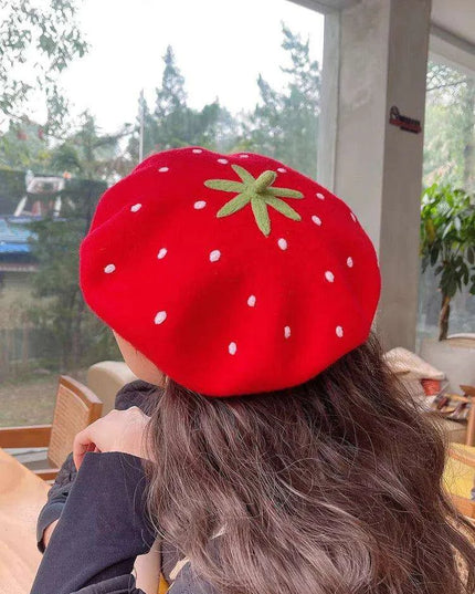 Charming Handcrafted Pumpkin Wool Beret with Leaf Embellishments for Fall and Winter Fashion