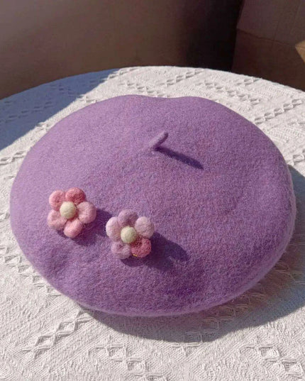 Charming Handcrafted Pumpkin Wool Beret with Leaf Embellishments for Fall and Winter Fashion