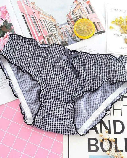 Whimsical Strawberry Ruffle Seamless Women's Underwear for Girls in Japanese Fashion