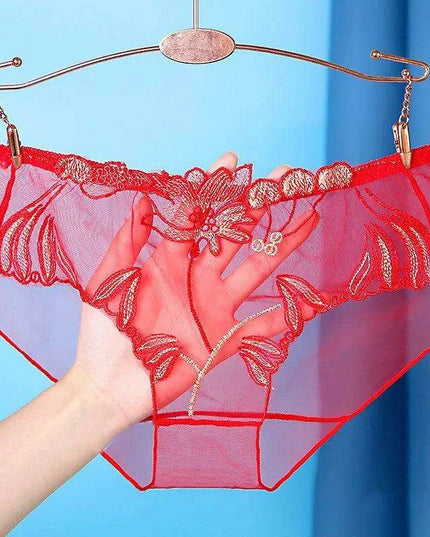 Luxe Floral Lace Low-Rise Seamless Briefs - Sheer Ultra-Thin Women's Lingerie