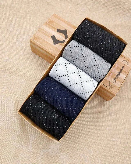 Elegant Gift Box Set of 5 Pairs of Cozy Men's Medium Tube Socks