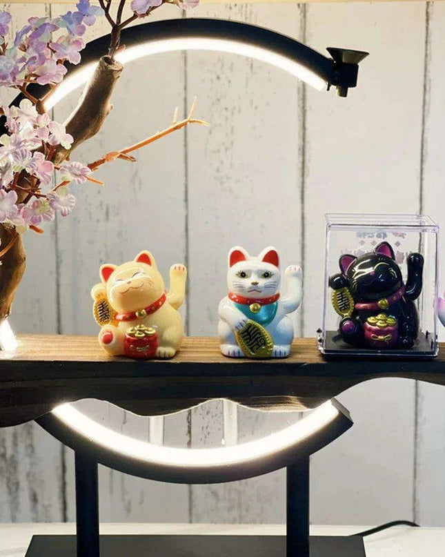 Solar-Powered Lucky Cat Figurine for Abundance and Good Fortune