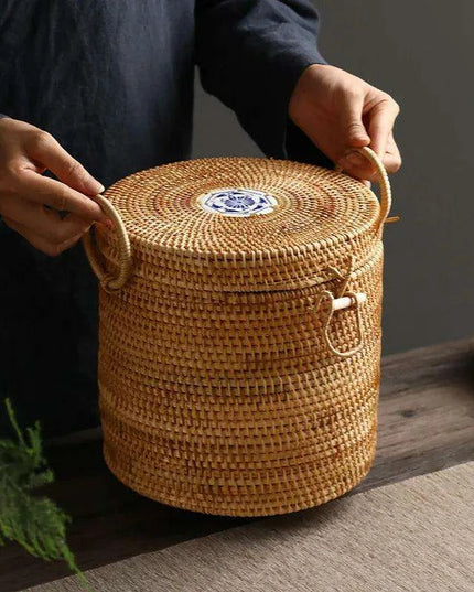 Elegant Handwoven Rattan Tea Caddy: The Perfect Organizer for Tea Aficionados