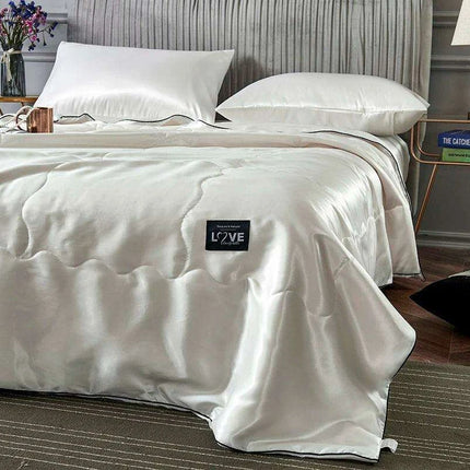 Imitation Silk Summer Comforter - Soft White Lightweight Quilt for Adults, Available in Single and Double Sizes (150*200cm)