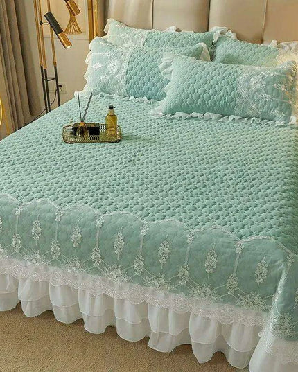 Luxurious Summer Quilted Bedspread for Couples - King Size White Bedding (180x200cm)