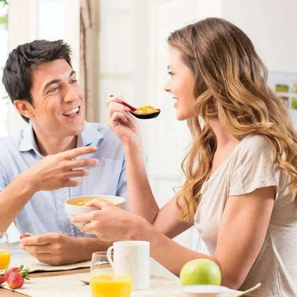 Sleek Anti-Shock Porcelain Spoon Set for Rice, Dumplings, and Porridge - Modern Kitchen Cutlery in Bold Red and Black