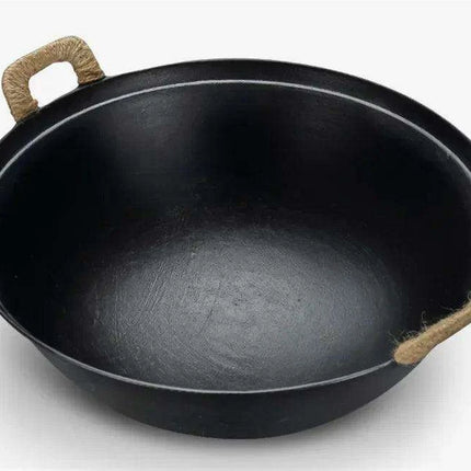 Handcrafted Iron Wok with Lid - Elevate Your Culinary Artistry