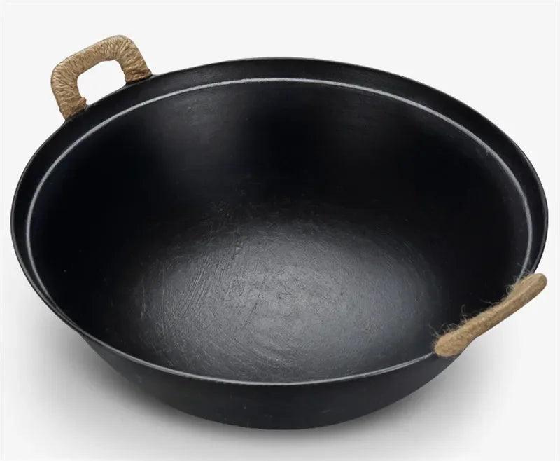 Hand-Forged Iron Wok with Cover - Traditional Style Pan for Gourmet Cooking