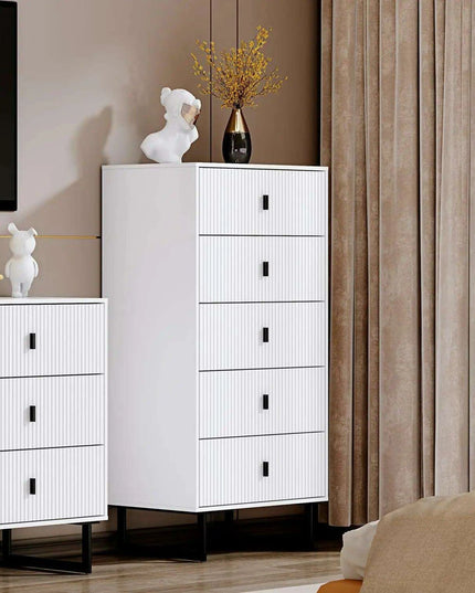 Sleek Modern 5-Drawer Dresser with Stylish Metal Legs - Perfect Storage for Any Room