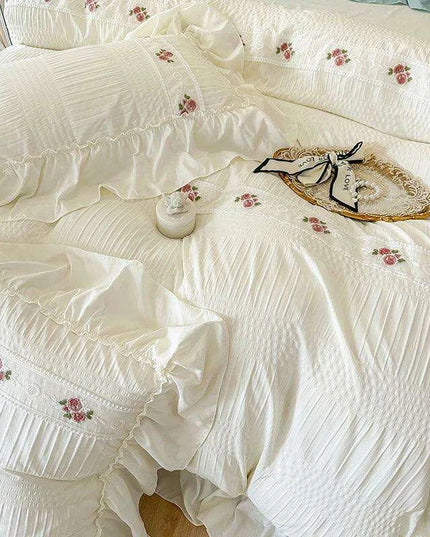 Elegant Seersucker Lace Ruffle Bedding Set