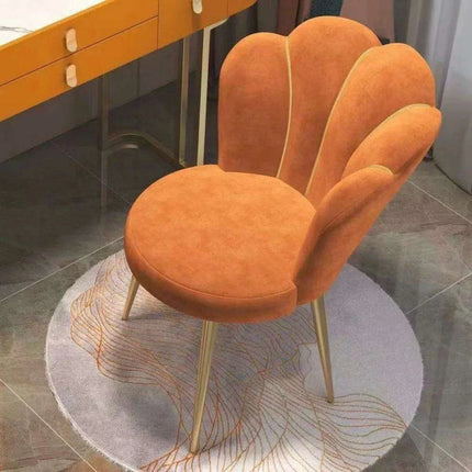 Scandinavian Chic Vanity Chair - Très Elite