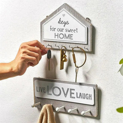 Scandinavian-Style Elegant Wooden Key Organizer with Enduring Charm - Très Elite