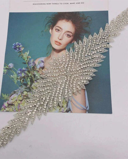 Glimmering Silver Rhinestone Floral Applique: Elegant Fashion Upgrade Accessory