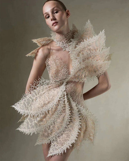 Chic Black Feather-Accented Bodycon Dress for Enchanting Evenings