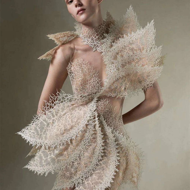 Chic Black Feather-Accented Bodycon Dress for Enchanting Evenings