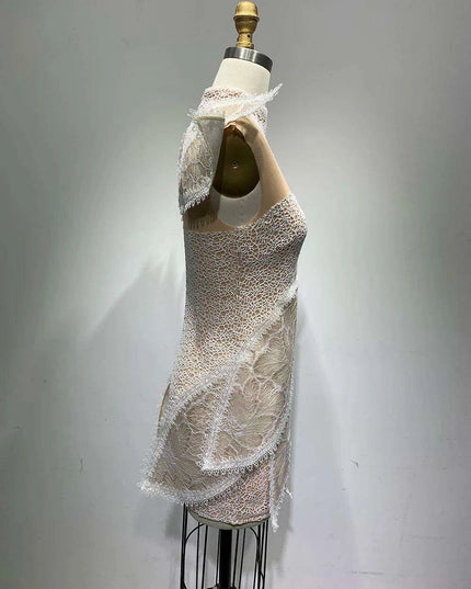 Chic Black Feather-Accented Bodycon Dress for Enchanting Evenings