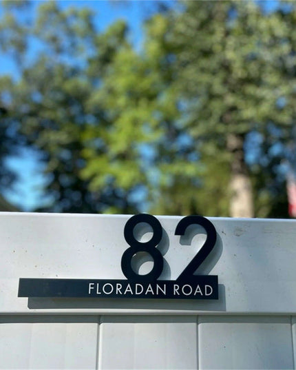 Personalized Elegant Acrylic House Number Sign - Modern and Weatherproof
