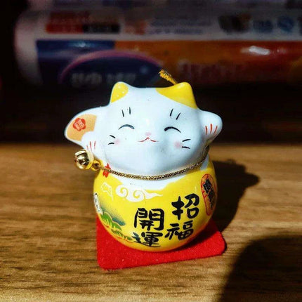Charming Japanese Ceramic Lucky Cat Daruma Figurine for Home Decor and Gifting