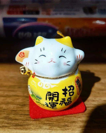 Charming Japanese Ceramic Lucky Cat Daruma Figurine for Home Decor and Gifting