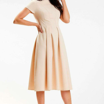 Sculpted Elegance Boat Neck Midi Dress - Chic Daytime Essential - Très Elite