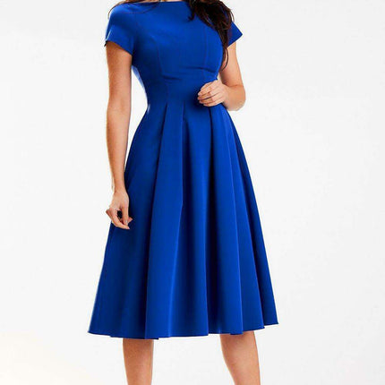 Sculpted Elegance Boat Neck Midi Dress - Chic Daytime Essential - Très Elite