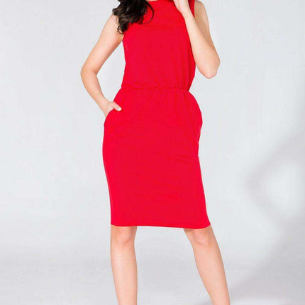 Sculpted Elegance Knit Day Dress with Stylish Pockets and Flattering Fit - Très Elite