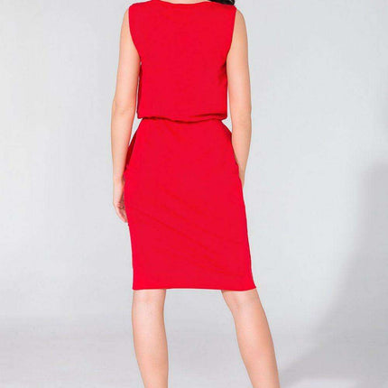 Sculpted Elegance Knit Day Dress with Stylish Pockets and Flattering Fit - Très Elite