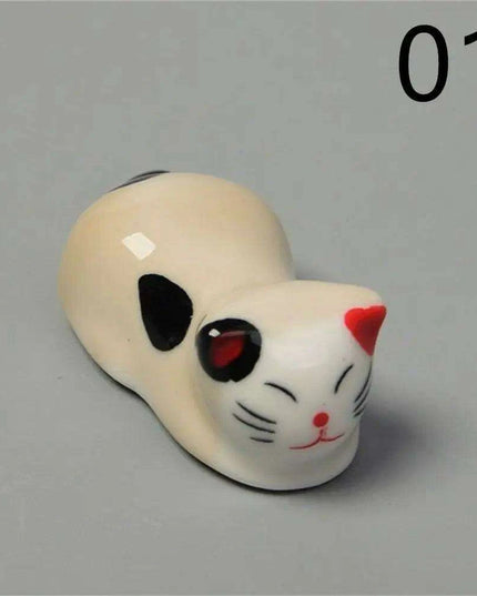 Playful Cat Cutlery and Chopstick Holder for a Whimsical Kitchen
