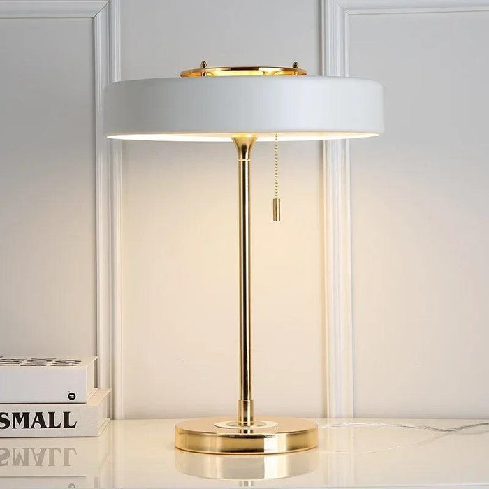Sleek Scandinavian LED Desk Lamp - Modern Illumination for Any Environment