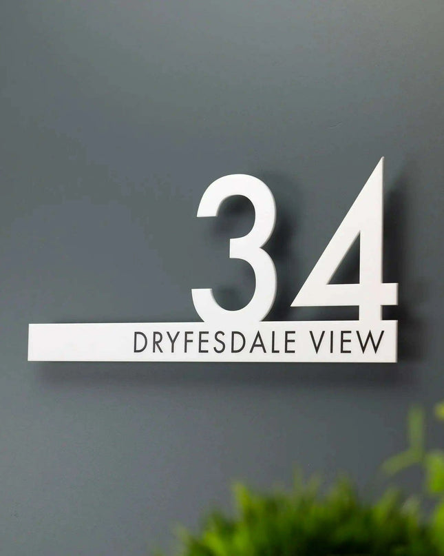 Personalized Elegant Acrylic House Number Sign - Modern and Weatherproof