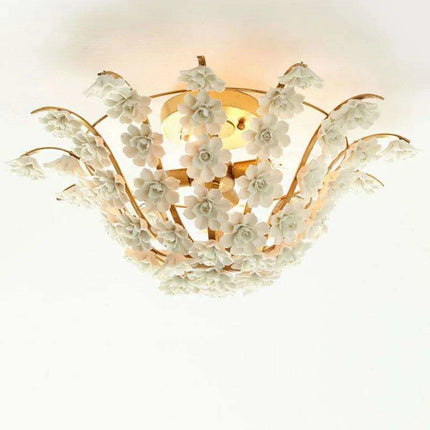 Elegant Retro White Floral LED Ceiling Lamp - A Timeless Luxury Accent for Your Home