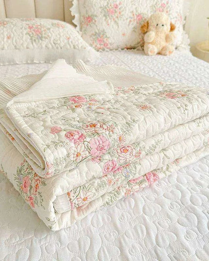 Floral Cotton Bedspread Quilted Mattress Protector - 100% Soft Skin-Friendly Bedding Cover
