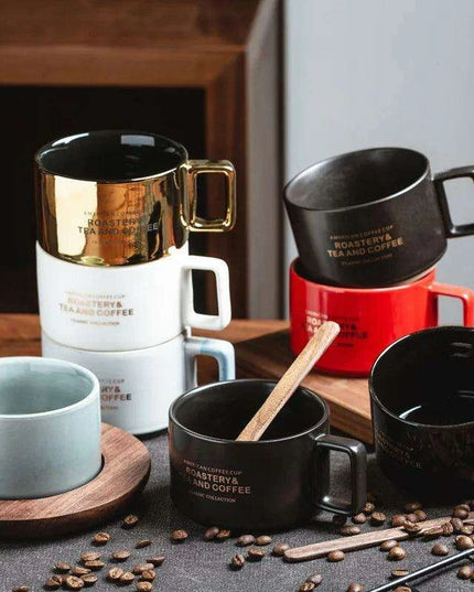 Classic American Elegance: Ceramic Coffee Mug Set with Walnut Holder and Gift Box