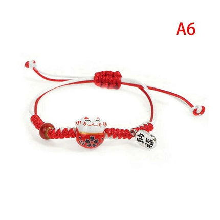 Charming Maneki Neko Luck Bracelet - A Joyful Gift for Women and Girls