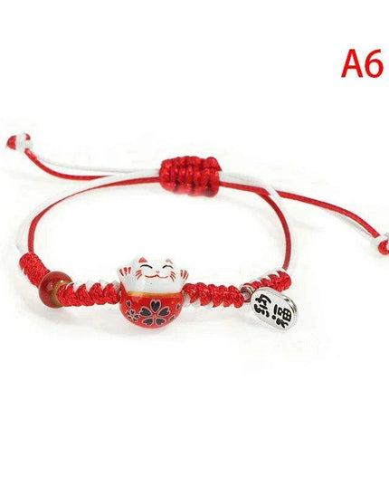 Charming Maneki Neko Luck Bracelet - A Joyful Gift for Women and Girls