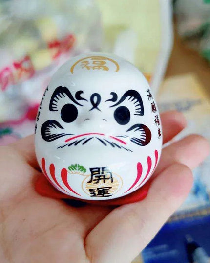 Charming Japanese Ceramic Lucky Cat Daruma Figurine for Home Decor and Gifting