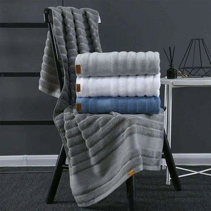 Luxury Combed Cotton Towel Set: Elevate Your Daily Comfort