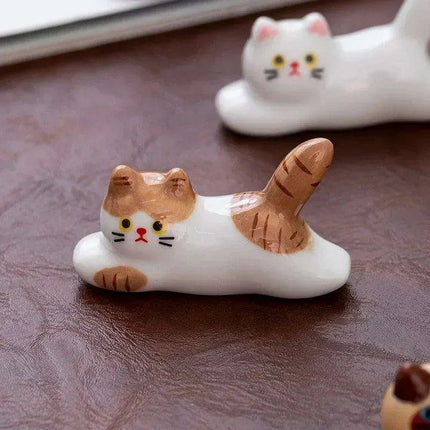 Set of 5 Cute Cat-Themed Ceramic Utensil Holders - Fun Japanese Chopstick Rests for a Joyful Dining Experience