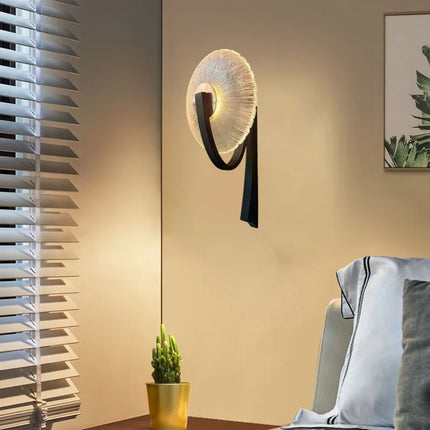 Trend Lighting Novelty LED Wall Lamp, Gold & Black, 3000K Glow