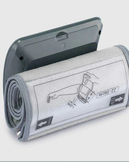 Advanced Bluetooth Blood Pressure Monitor with USB Charging and Russian Voice Assistance - Your Essential Health Tracker