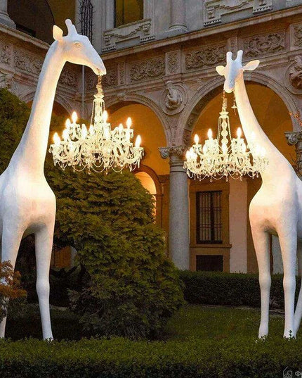 Elegant Giraffe Standing Lamp