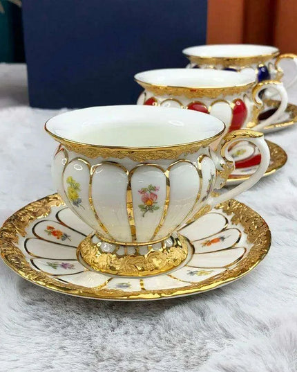 Elegant Bone China Tea Set for Luxurious Gatherings