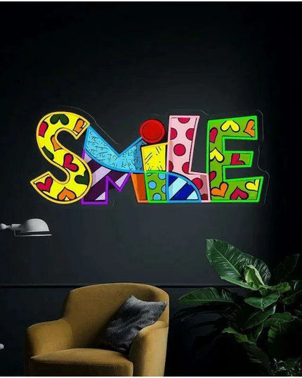 Personalized LED Neon Smile Face Wall Art - Ideal for Home Decor & Celebrations
