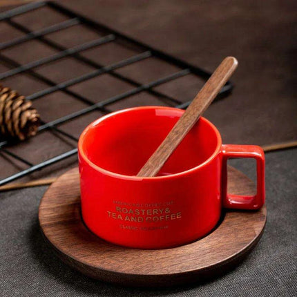 Classic American Elegance: Ceramic Coffee Mug Set with Walnut Holder and Gift Box