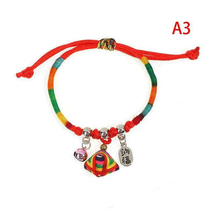 Charming Maneki Neko Luck Bracelet - A Joyful Gift for Women and Girls