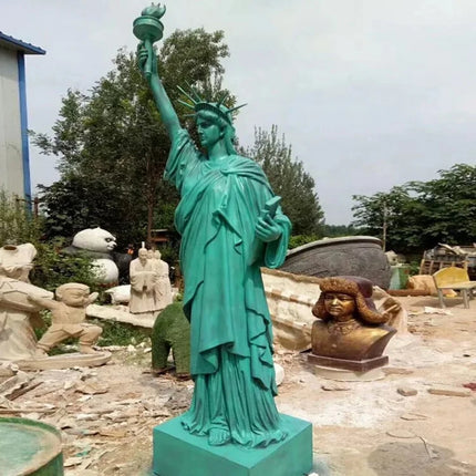 Sculpture outdoor-garden-decoration-high-quality-fiberglass-garden-large-liberty-statue