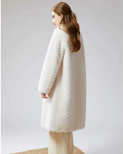 Luxurious Women's Wool Fur Overcoat: The Ultimate Blend of Style and Warmth